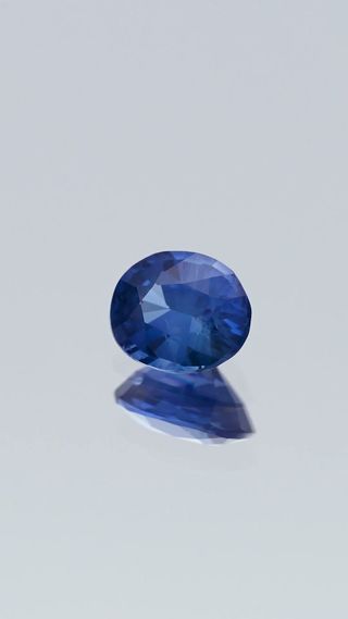 Blue Sapphire 0.72ct thumbnail 2