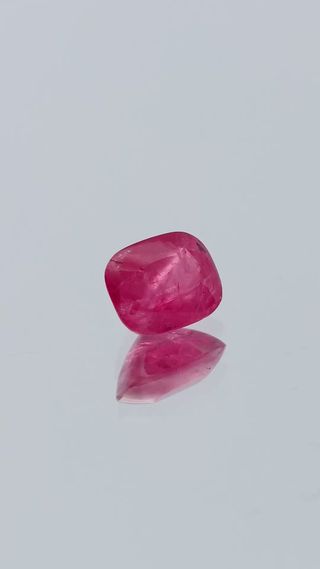 Natural Mahenge Red Spinel thumbnail 1