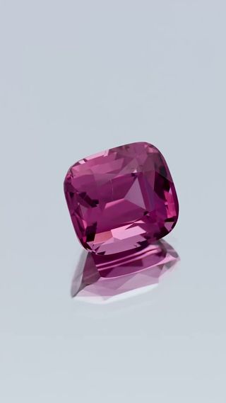 Reddish Pink Spinel 4.15ct thumbnail 1