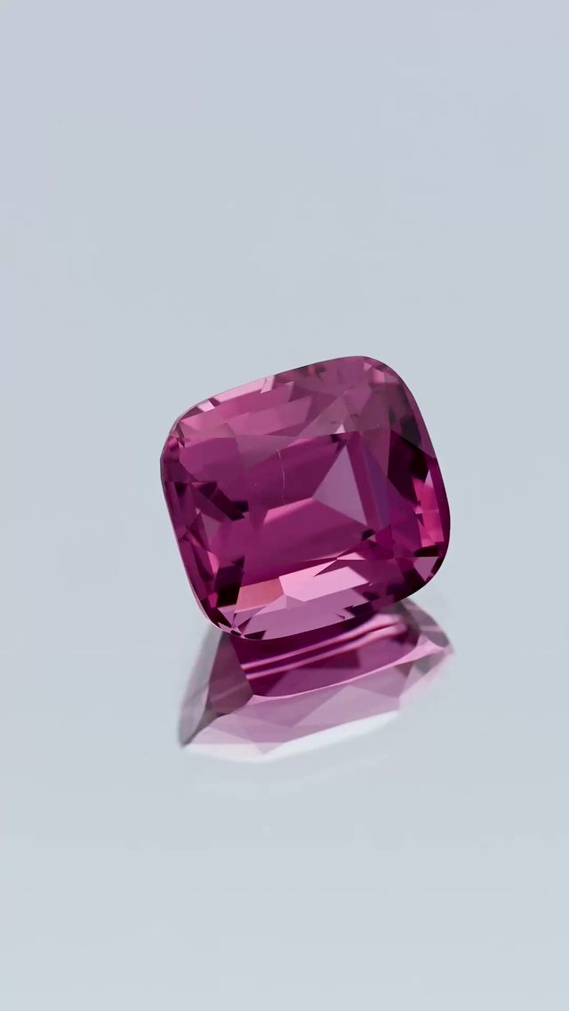 Reddish Pink Spinel 4.15ct