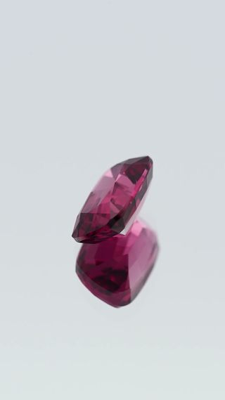 Natural Rhodolite Garnet Unheated thumbnail 4
