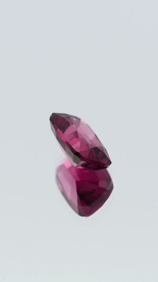 Natural Rhodolite Garnet Unheated thumbnail 7