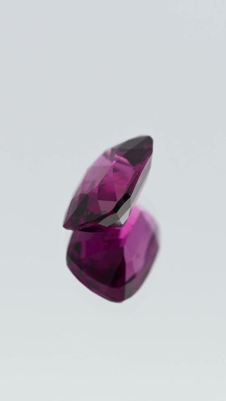 Natural Rhodolite Garnet Unheated thumbnail 4