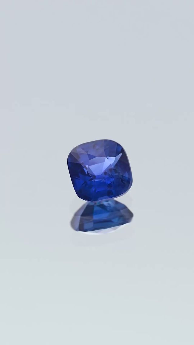Royal Blue Sapphire 0.68ct