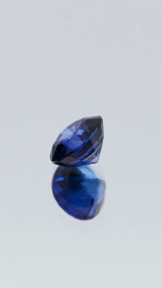 Royal Blue Sapphire 1.29ct thumbnail 4